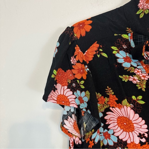 ModCloth | Black Colorful Floral Tie Neck Short Sleeved Blouse Size Medium - Picture 2 of 5